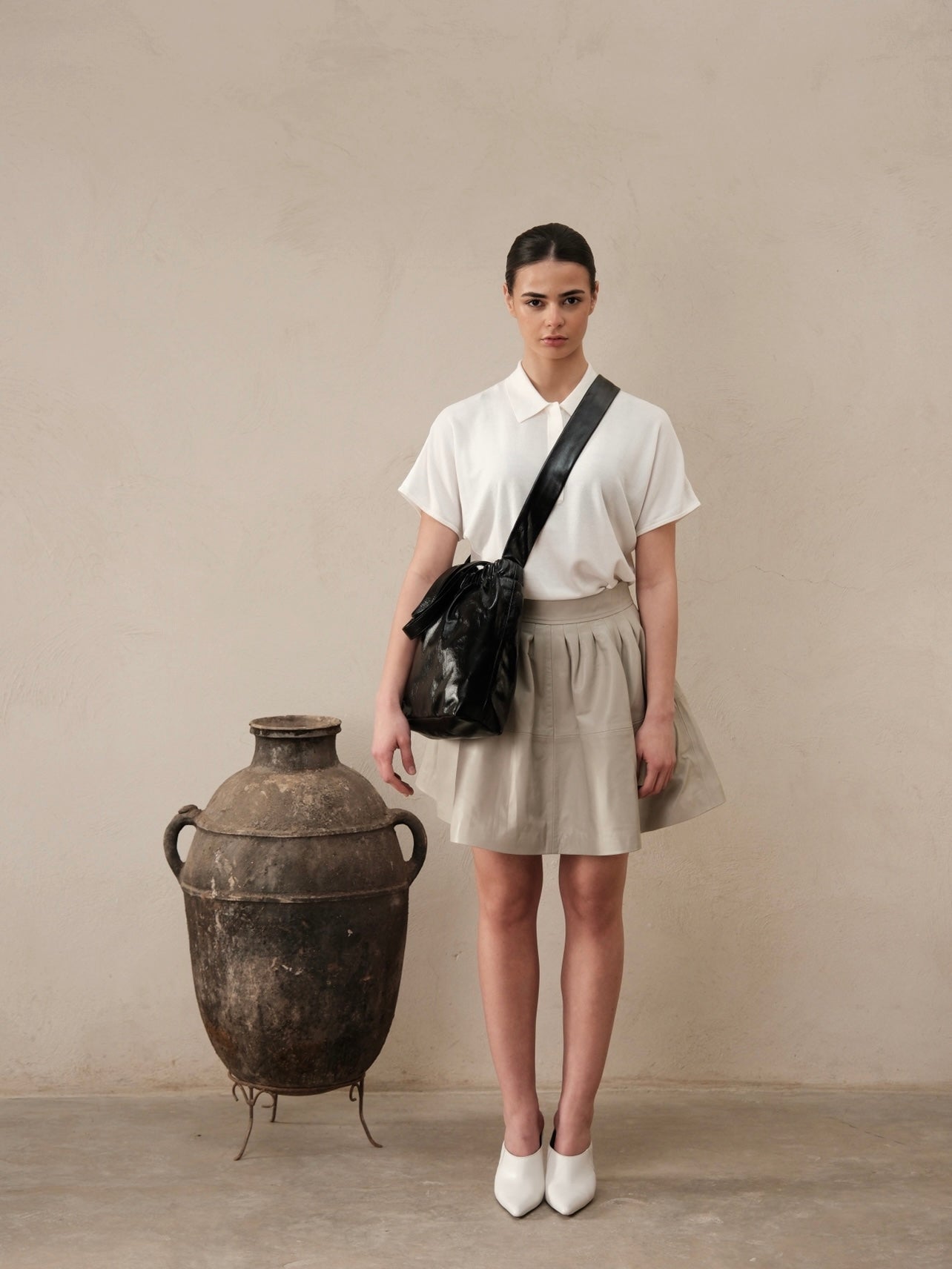 Double handle leather bag