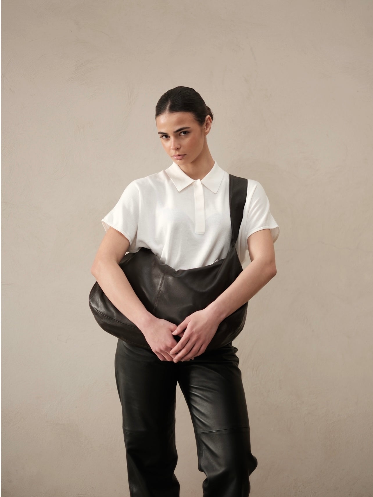 Leather tote bag