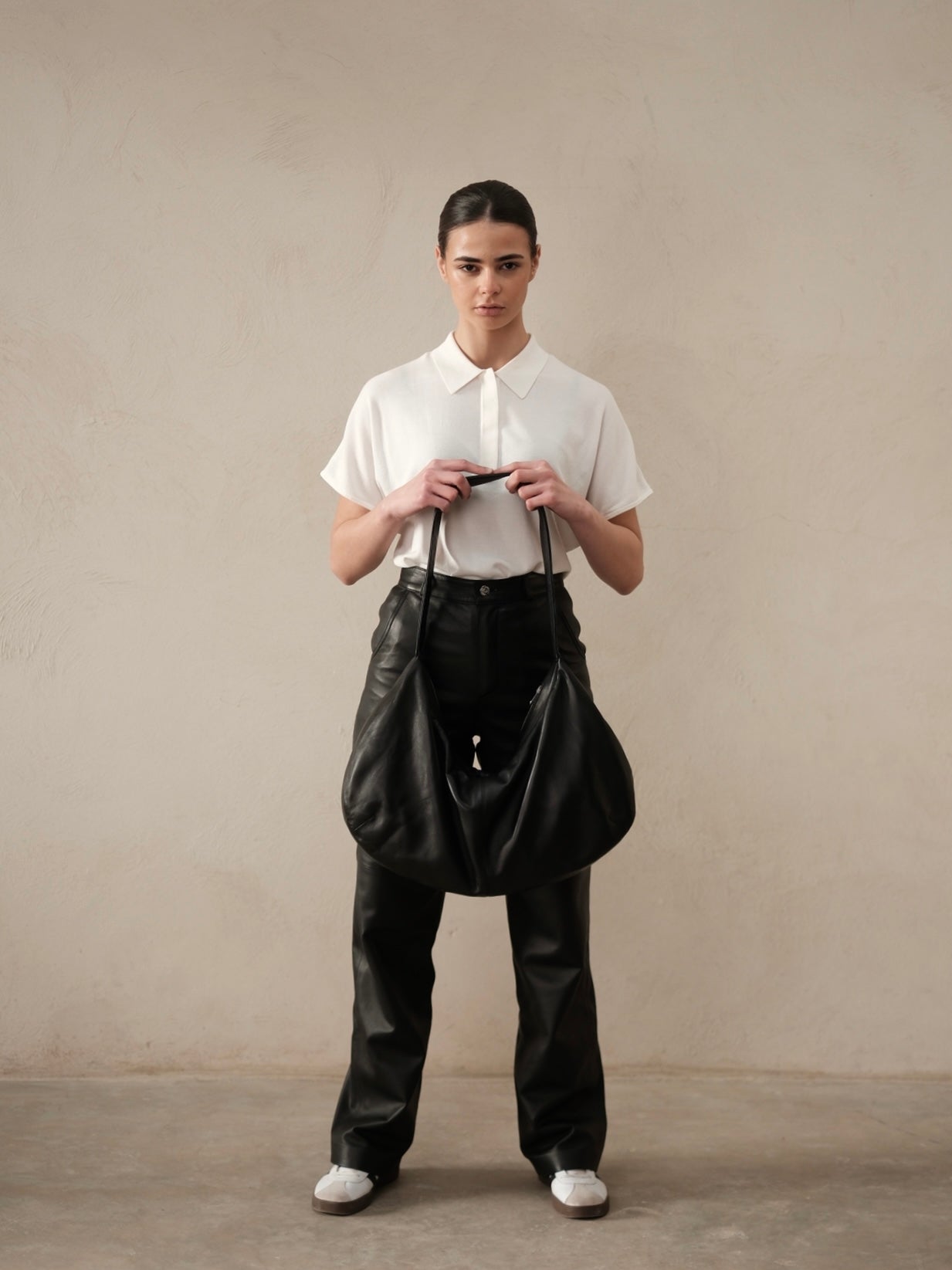 Leather tote bag