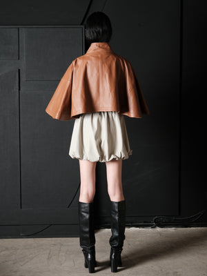 La cape en cuir