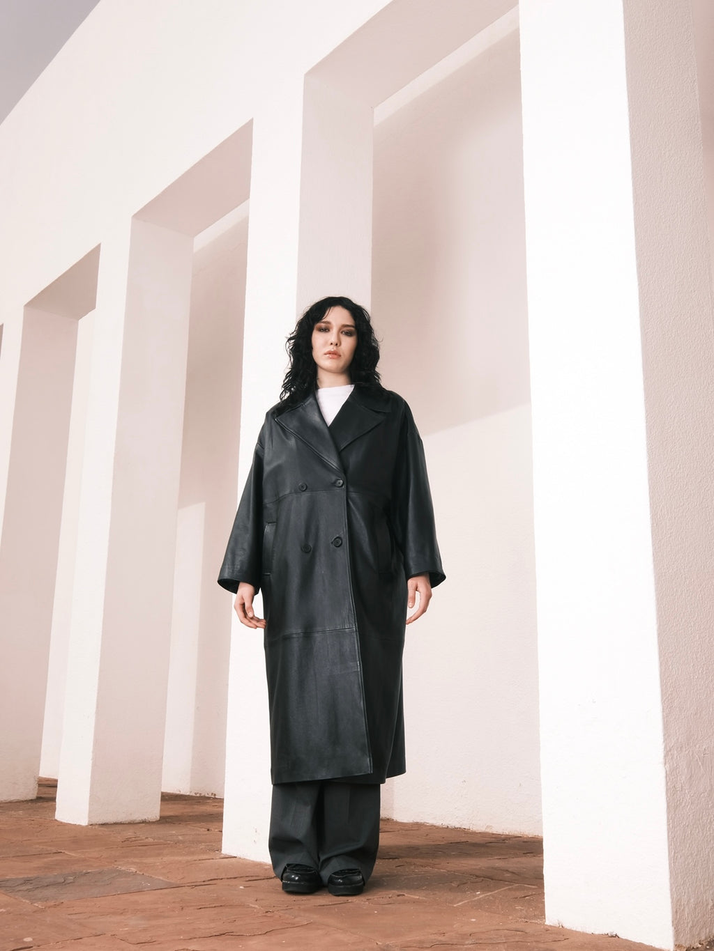 The oversized leather coat