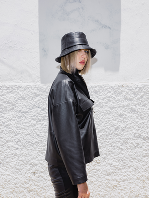 Le sweat-shirt en cuir