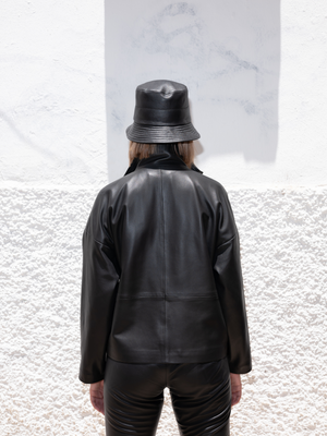 Le sweat-shirt en cuir